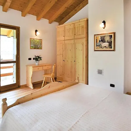 Semesterbostad Casa Alpe Corniola *